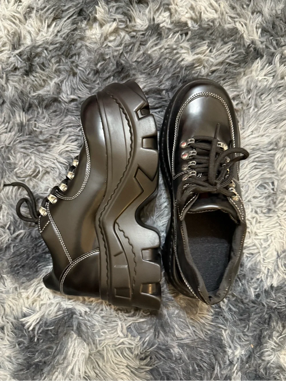 N/A classic black
